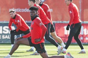 فياريال وأتلتيكو مدريد في إسبانيا … وقمتان ناريتان في ايطاليا .. وليون لاستعادة التوازن قبل الحسم القاري