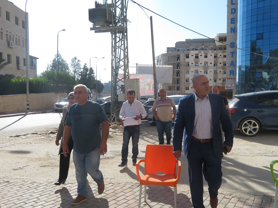 You are currently viewing محافظ جنين يطلع على المخالفات والتعديات في محيط الجامعة العربية الأمريكة