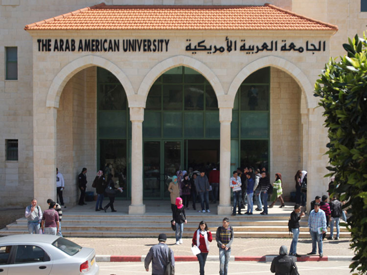 You are currently viewing الجامعة العربية الأمريكية تستكمل إجراءات التعليم الالكتروني