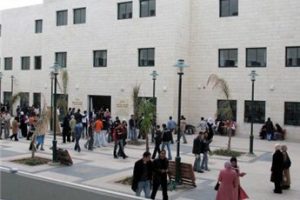 جامعة بوليتكنك فلسطين توقع اتفاقية تعاون مع وزارة الاتصالات الفلسطينية لتسهيل اجراءات التحاق الطلبة بالجامعة