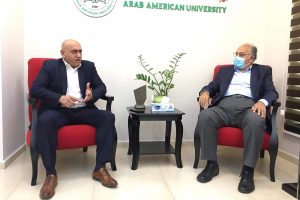 الرجوب يبحث مع رئيس الجامعة العربية الأمريكية تنظيم الأوضاع في محيط الجامعة