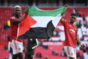 بول بوغبا يتضامن مع فلسطين في قلب ملعب أولترافورد