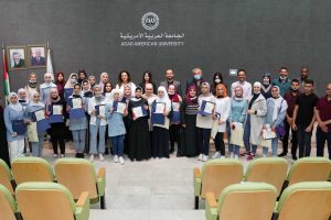 بالشراكة مع وزارة التربية والتعليم الجامعة العربية الأمريكية تنظم ورشتا عمل لطلبة المدارس حول القصص المصورة والكتابة الإبداعية