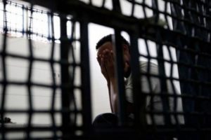 100 يوم على مقاطعة المعتقلين الإداريين لمحاكم الاحتلال