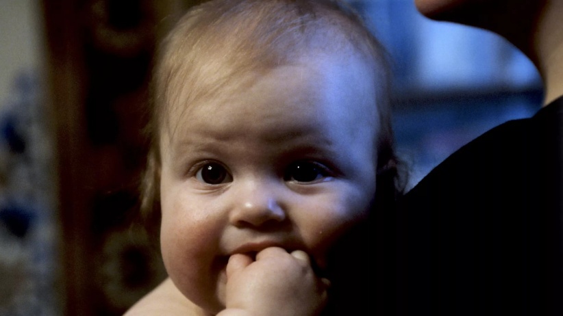 You are currently viewing دراسة: الرضع يدركون السلوكيات المشينة للكبار ويعاقبونهم عليها