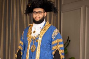 بعد منصب “العمدة”.. مغربي يسعى لرئاسة وزراء بريطانيا