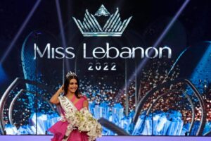 ياسمينا زيتون أول ملكة لجمال لبنان منذ أربع سنوات