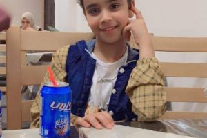 استشهاد الطفلة ليان الشاعر متأثرة بجراحها