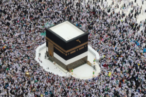 السعودية تتيح تأدية “العمرة” بجميع أنواع التأشيرات