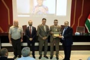 “العربية الأمريكية” تحتفل بحصولها على اعتمادي ABET وADEE لكليتي طب الأسنان والهندسة