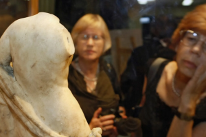 بينها أفروديت.. ضبط 1752 قطعة أثرية قبل تهريبها خارج مصر