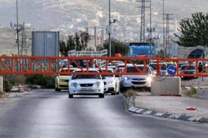 الاحتلال يواصل حصاره على نابلس للأسبوع الثالث