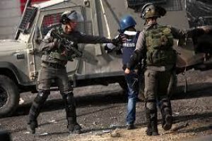 “دعم الصحفيين”: 83 انتهاكًا بحق الصحفيين والمواقع الإعلامية خلال الشهر المنصرم