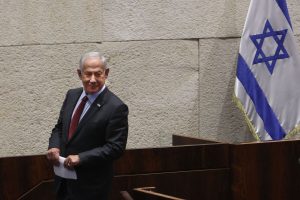 “بوليتيكو”: استراتيجية بايدن تجاه إسرائيل اليمينية المتطرفة: ضع كل شيء على نتنياهو