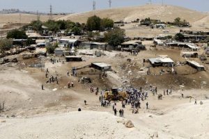 اعتصام في الخان الأحمر اليوم وغدا منعا لتهجير الأهالي