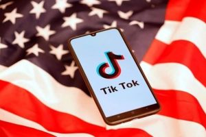 البيت الأبيض يمهل الوكالات الفدرالية 30 يوماً لتطبيق حظر “تيك توك