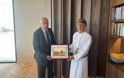 الرجوب يبحث مع رئيس اللجنة الأولمبية العمانية تعزيز التعاون