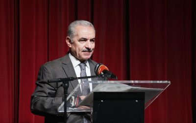اشتية يفتتح العام الدراسي الجديد في رام الله