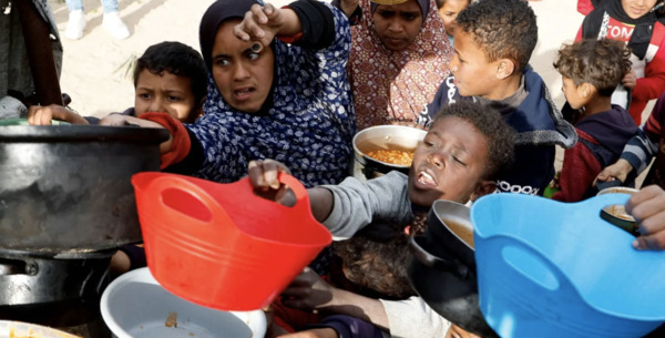 You are currently viewing <a href="https://www.alquds.com/ar/posts/153740">حكومة جنوب أفريقيا: إسرائيل تستخدم التجويع سلاح حرب في غزة</a>