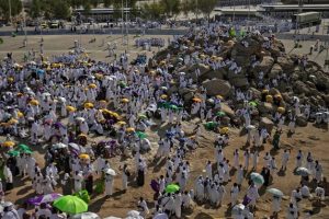 الفوج الثاني من حجاج فلسطين يغادر الضفة لأداء مناسك الحج