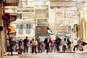 جنين تستعيد حكايتها الأولى مع رافعي العلم