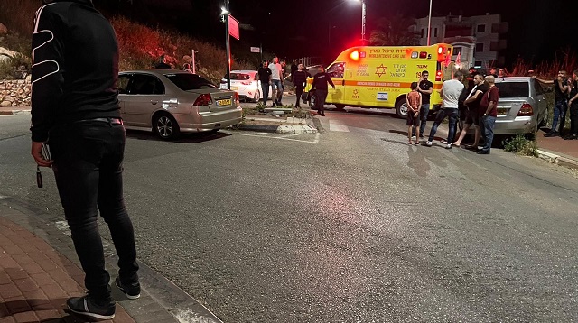 You are currently viewing <strong>222 قتيلًا منذ مطلع العام: مقتل شقيقين وإصابة والدهما في الرملة</strong>