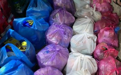 حملة “شباب من أجل دير الغصون” ترسم البسمة على وجوه 350 أسرة في شهر الخير