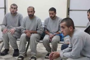 هندسة السحق.. شهادات مروعة لأسرى محررين عن جحيم السجون الإسرائيلية