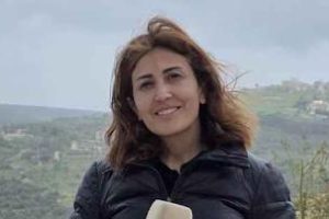 اغتيال الصحافية آمال خليل في جنوب لبنان: تفاصيل رسائل التهديد الإسرائيلية وجريمة بلدة الطيري